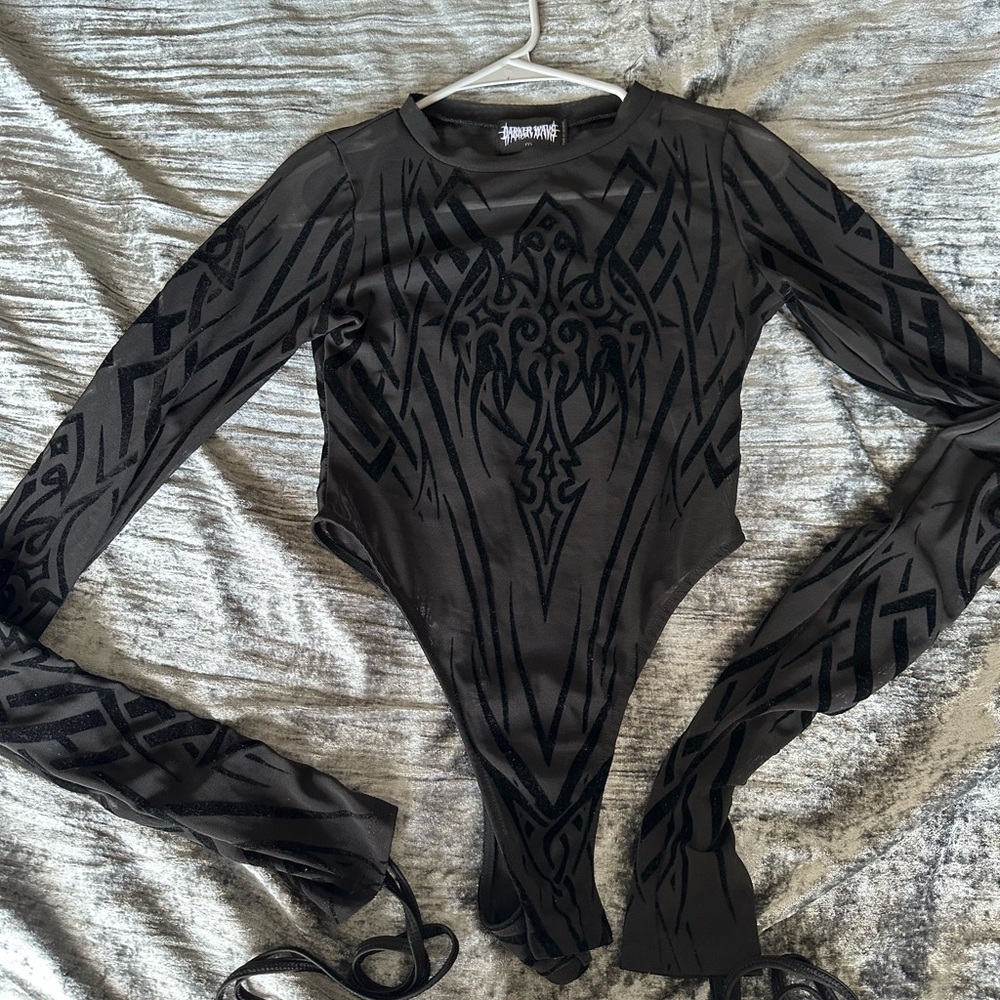 Black Sheet Long Sleeve Bodysuit